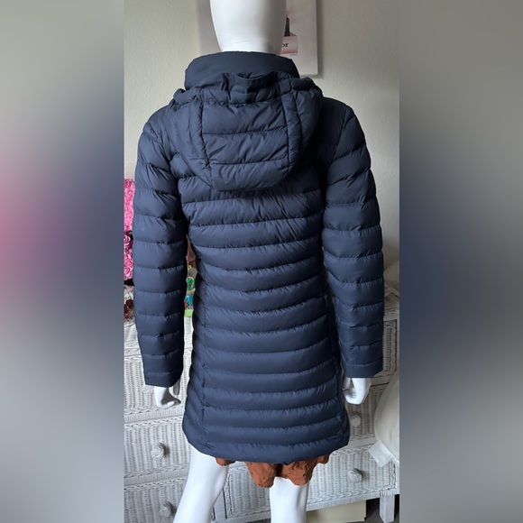 Patagonia Worn Wear Silent Duck Down Parka with Hood in Steel Blue color size XS - Picture 4 of 15